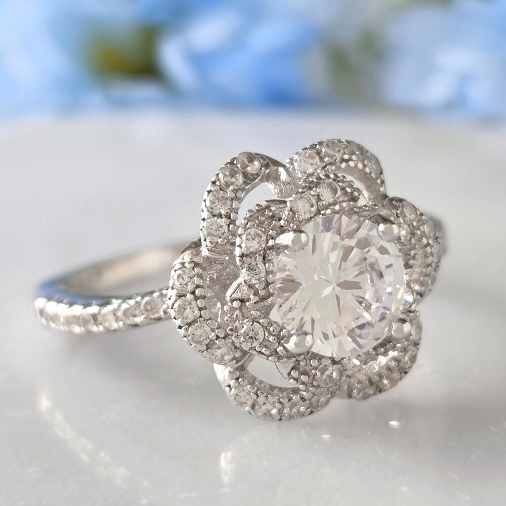 Vintage Style Flower Ring - 925 Sterling Silver